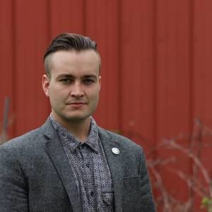 Meet your Posher, Derek